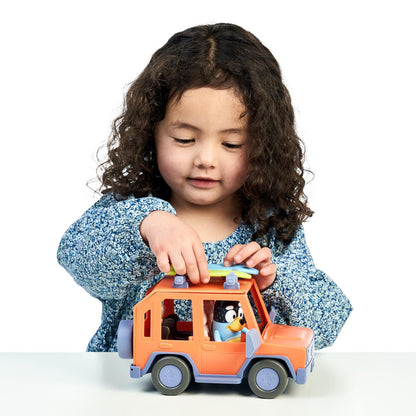 Set de joaca Bluey - Masina familiei