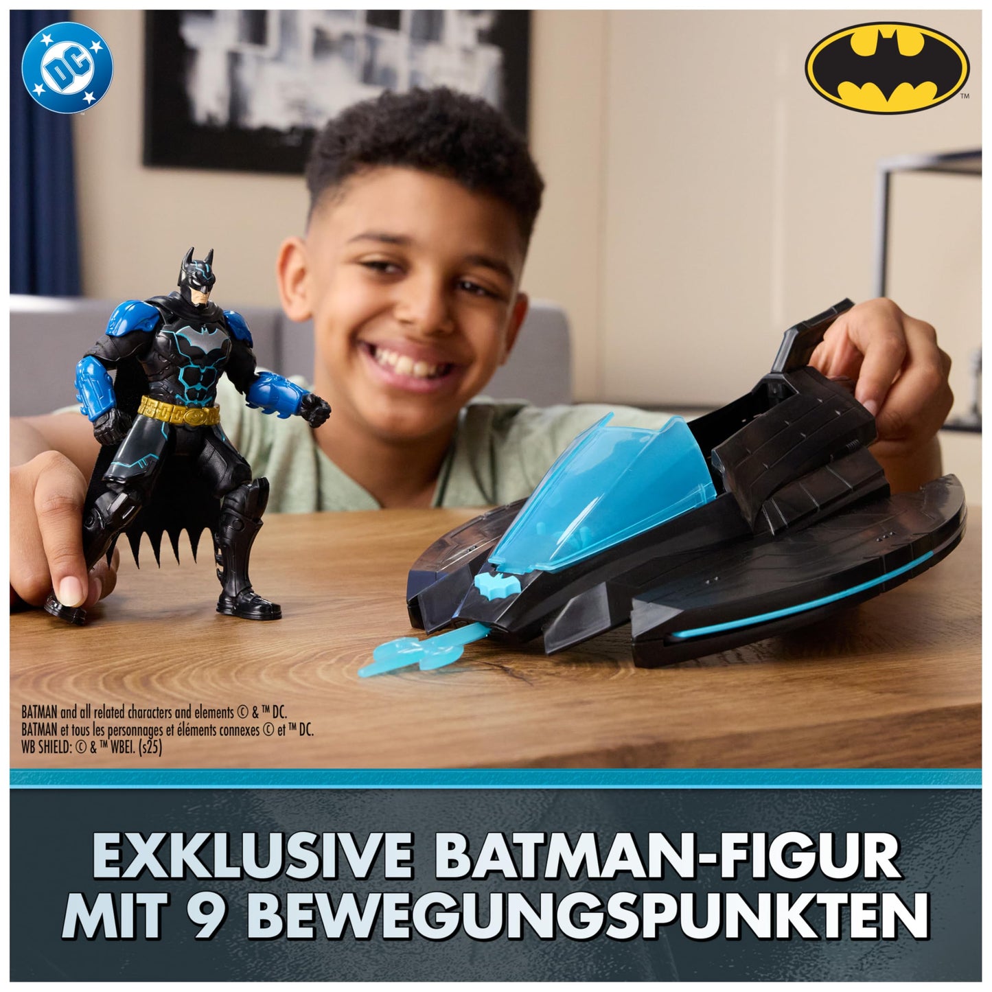 DC Comics Batman Ninja Set de joacă Batwing cu lansator de proiectile și păpușă de acțiune 15 cm pentru copii de la 4 ani