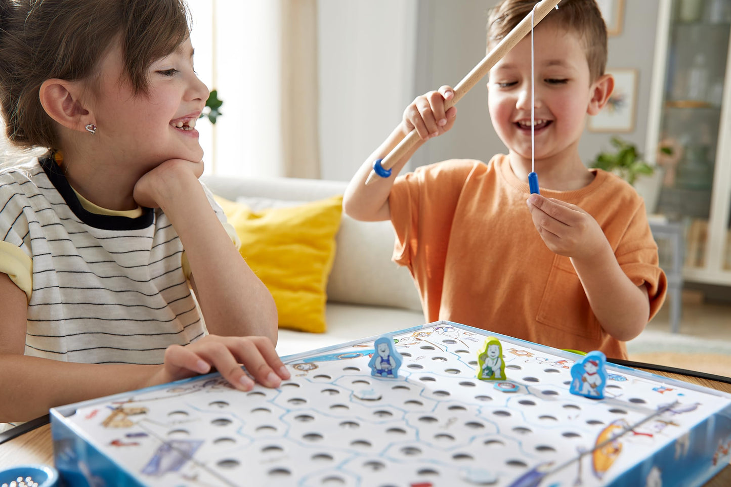 HABA Kayanak Joc Magnetic de Pescuit, 4+ ani