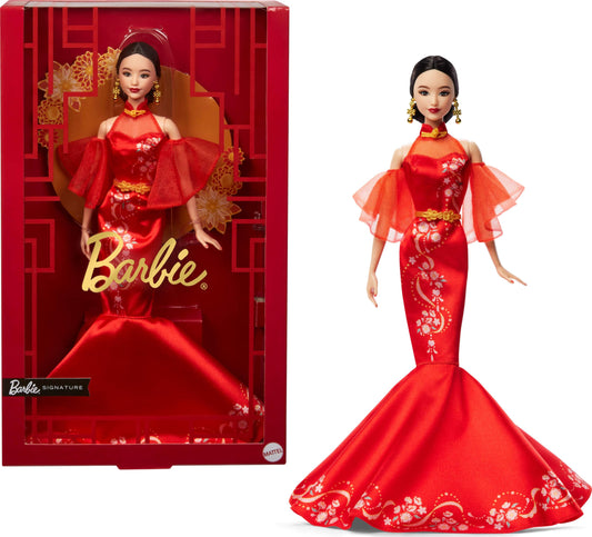 Barbie Anul Nou Lunar - Păpușa Barbie în Rochie Qipao cu Imprimare de Flori de Prun și Accesorii Aurii, Colecția Barbie Signature, JBJ11