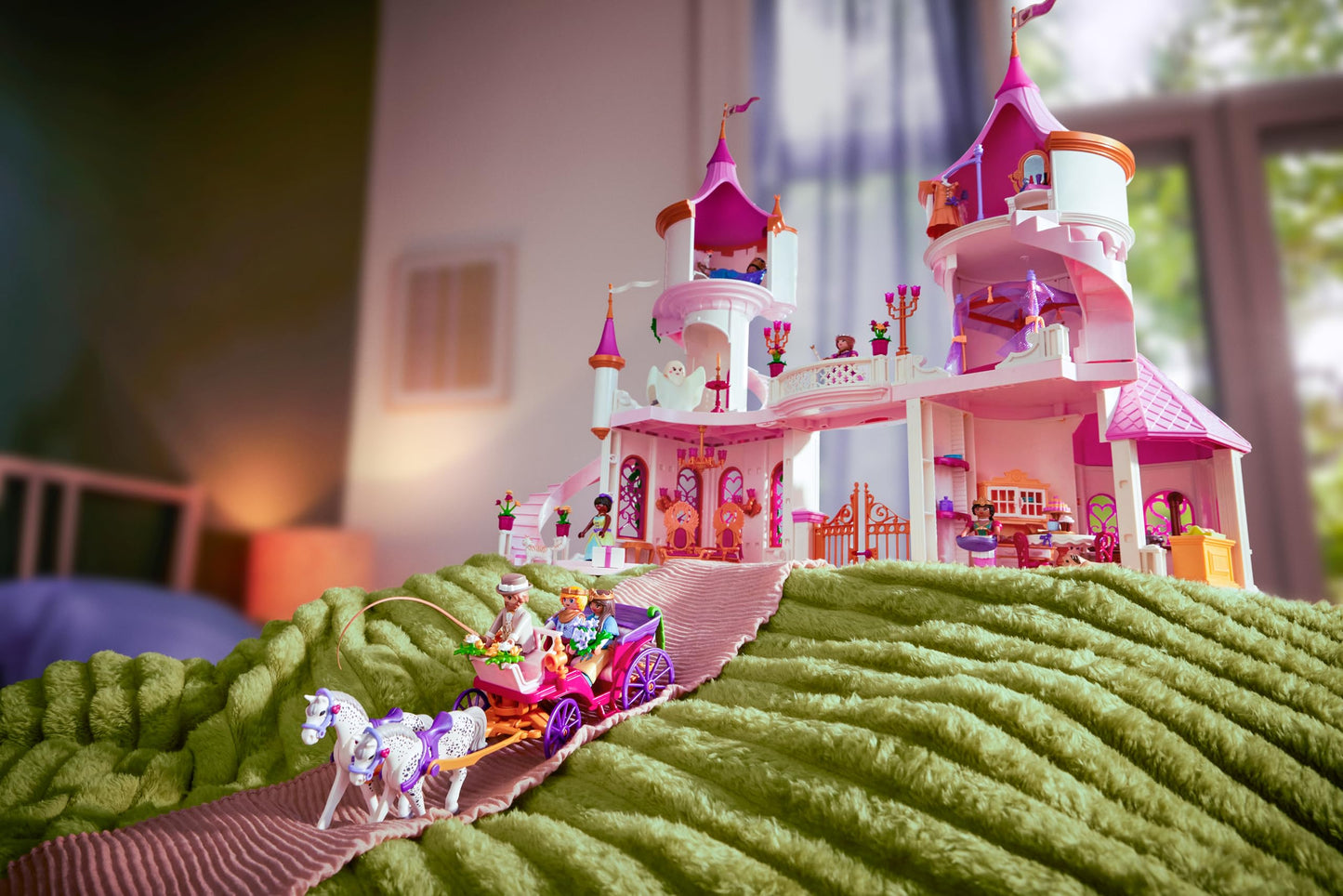 PLAYMOBIL Princess Magic Set de joacă Bucătărie Regală pentru prințese 4+ ani (roz)