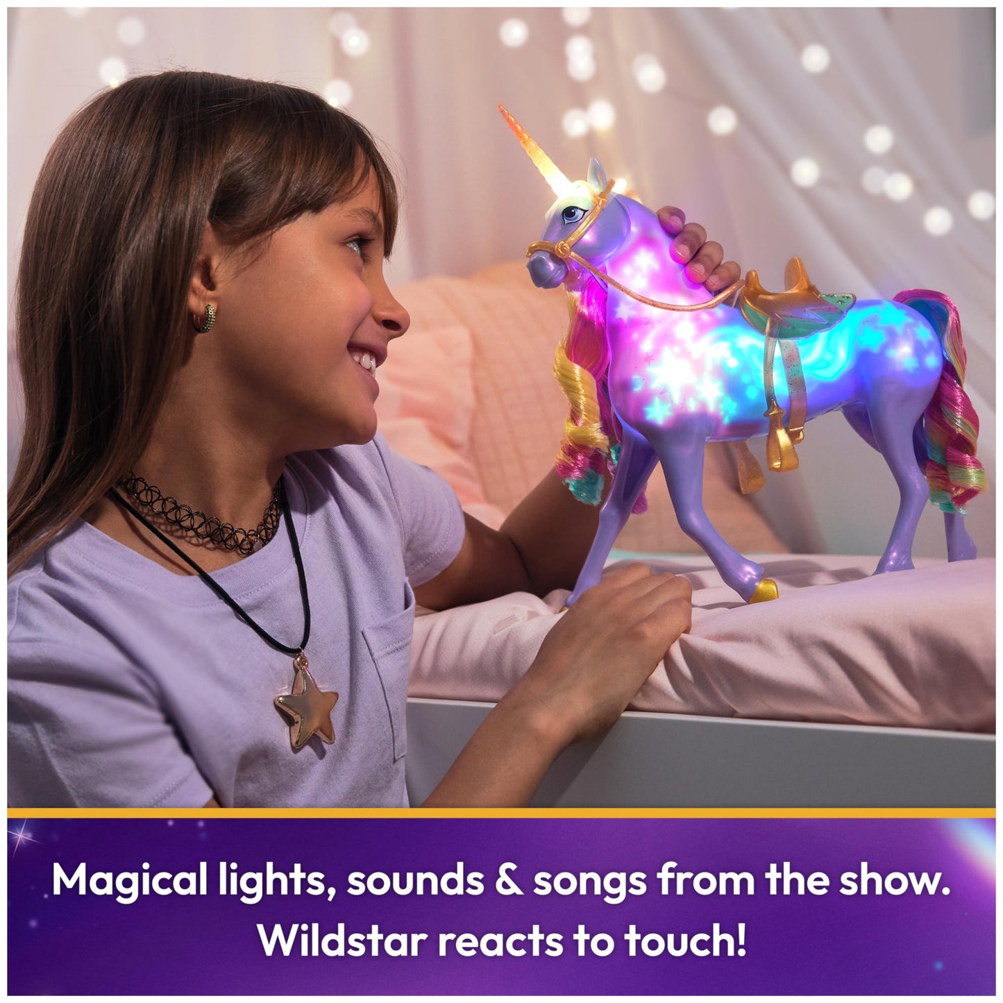 Academia Unicornului Licht-Magie Wildstar - Unicorn cu efecte de lumină și muzică, 28 cm, inspirat de seria Netflix, pentru jocuri de rol imaginative, pentru copii de la 4 ani.