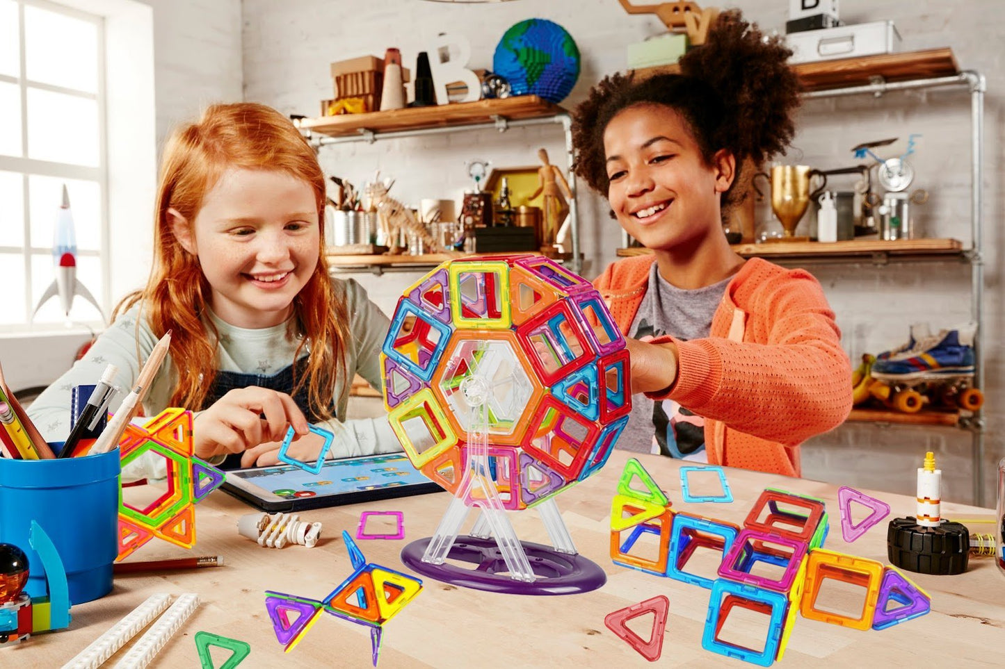 Set de Blocuri Magnetice Desire Deluxe 94PC - Jucărie Montessori pentru Construcții, Ideală pentru Copii de la 2 la 8 Ani, Cadou Educațional pentru Fete și Băieți