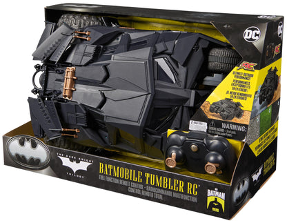 DC Comics - Batman Tumbler RC, vehicul radio controlat în designul trilogiei The Dark Knight, scală 1:15, pentru fani mari și mici de la 4 ani.