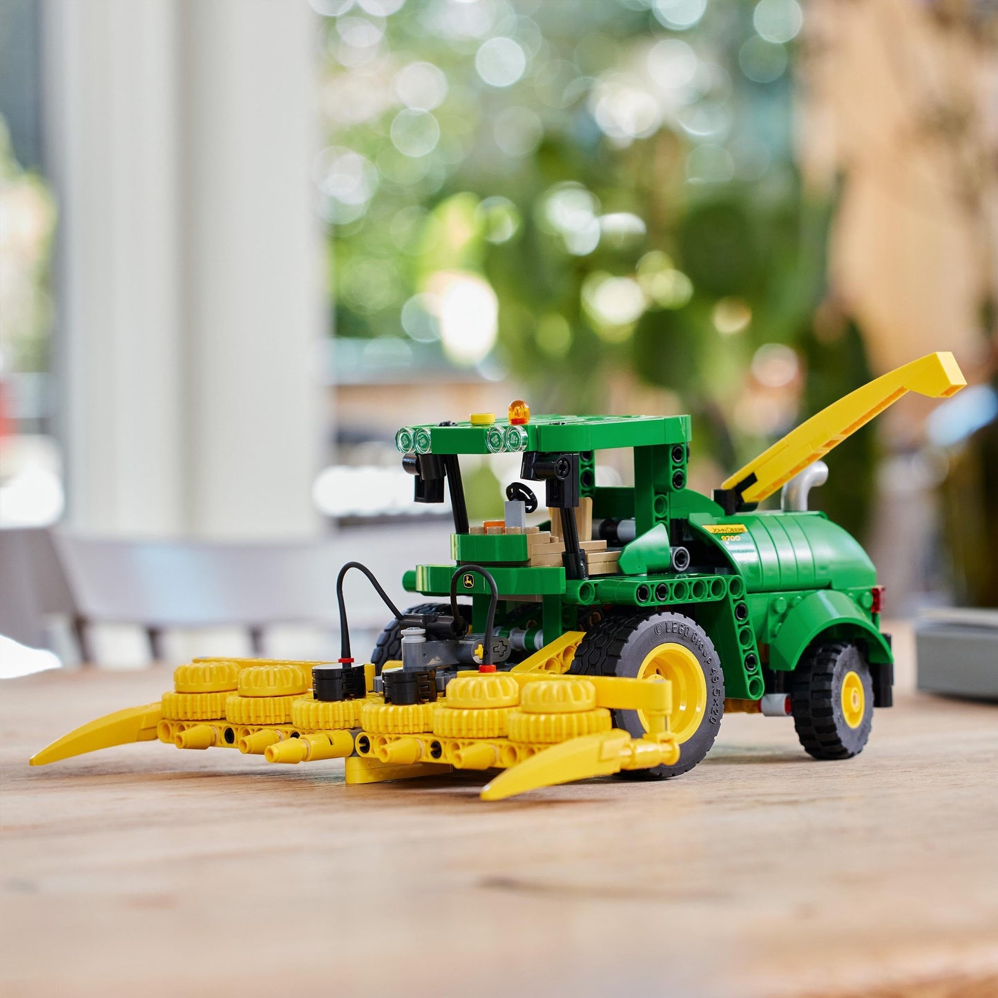 LEGO Technic 42168 John Deere 9700 Recoltătoare, 9+ ani