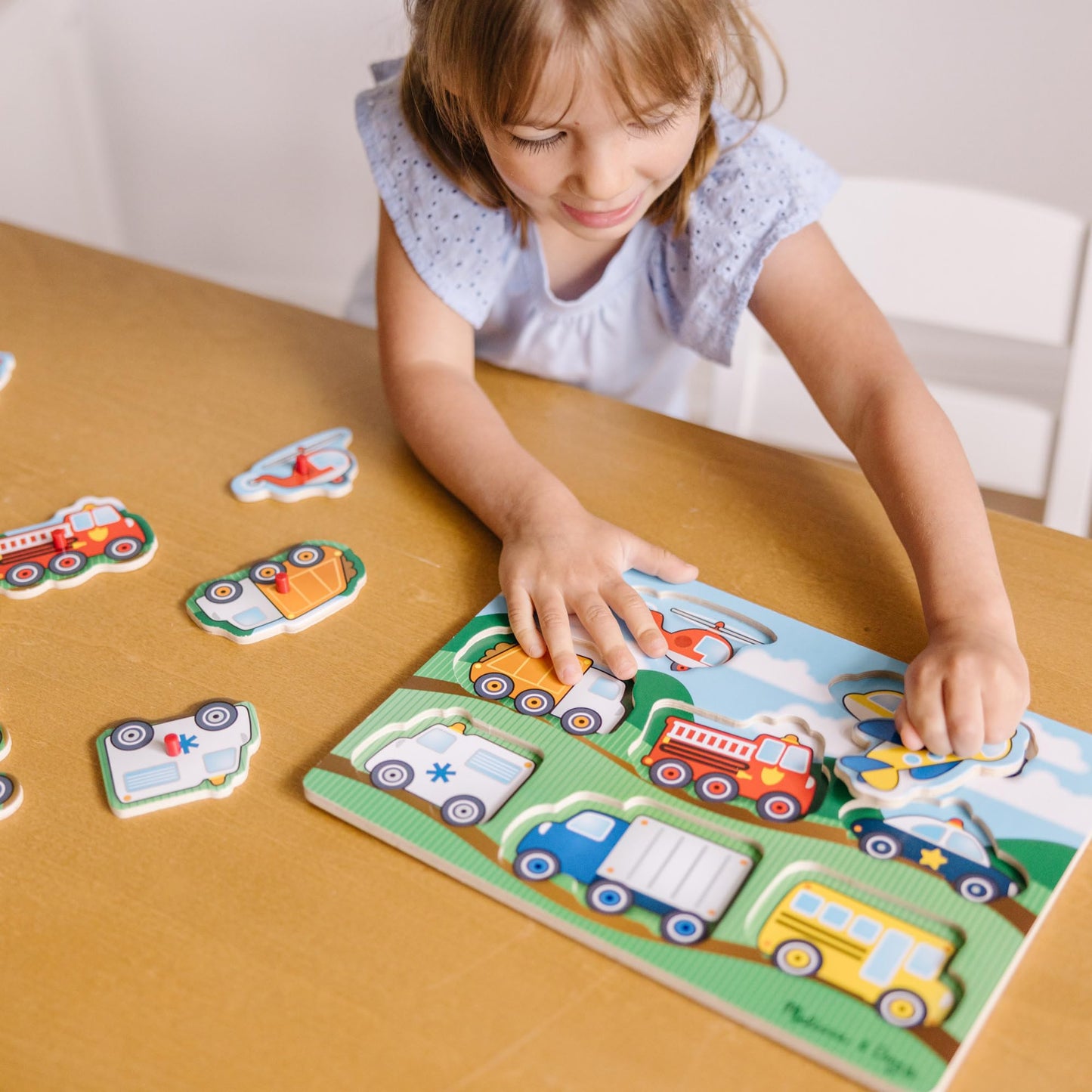 Puzzle din lemn cu vehicule Melissa & Doug – Jucărie interactivă pentru învățare, cadou educativ pentru copii de 2 ani și mai mari
