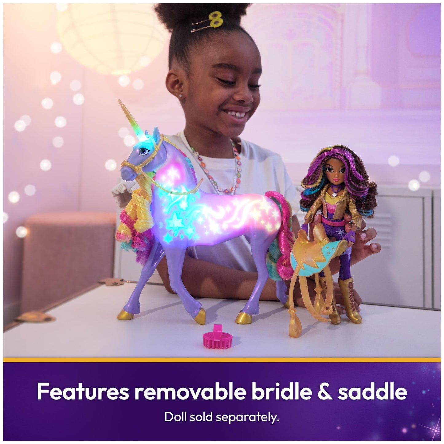 Academia Unicornului Licht-Magie Wildstar - Unicorn cu efecte de lumină și muzică, 28 cm, inspirat de seria Netflix, pentru jocuri de rol imaginative, pentru copii de la 4 ani.