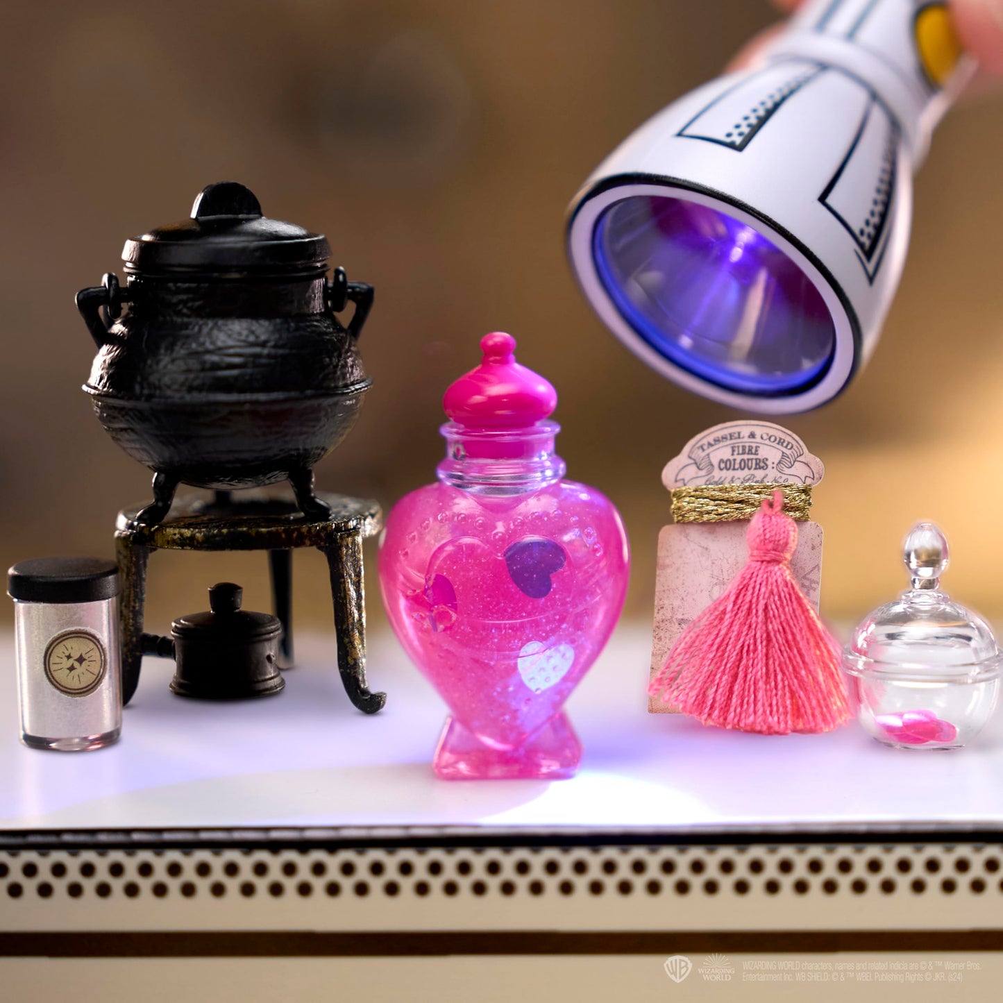 MGA Miniverse 594512-EUC Set Mini Potiuni Harry Potter - Jucărie de Colecție, Set de Crafting din Rășină, Potiuni Făcute Manual, pentru Colecționari și Copii de la 8 Ani, Nu Este Comestibil, Multicolor