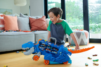 Hot Wheels City T-Rex Transporter cu pistă, 4+ ani