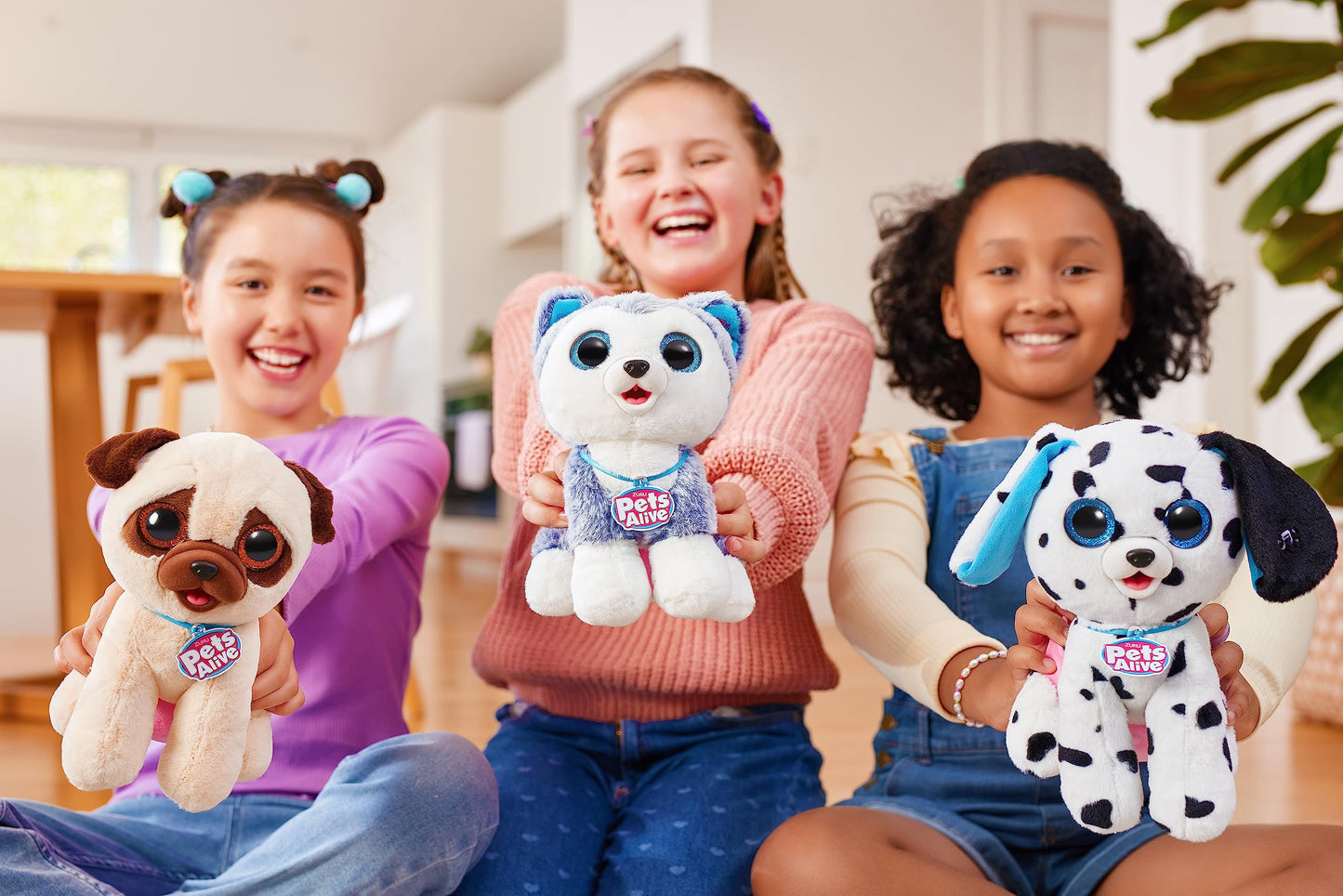 Jucarie de plus surpriza Catelus Interactiv Pets Alive Pooping Puppies