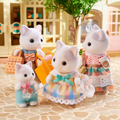 Sylvanian Families 5738 Set de figurină Familie Pisici de Lapte 4 piese 3+ ani