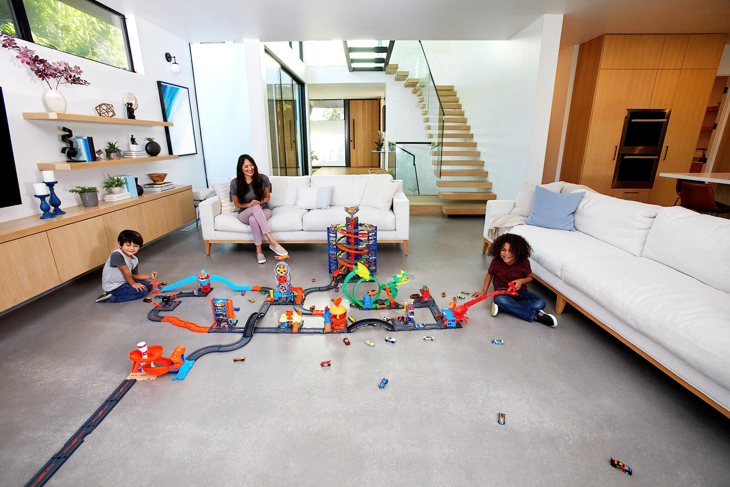 Hot Wheels City Expansion Track, set pistă + vehicul, 10 piese
