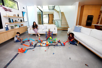 Hot Wheels City Expansion Track, set pistă + vehicul, 10 piese