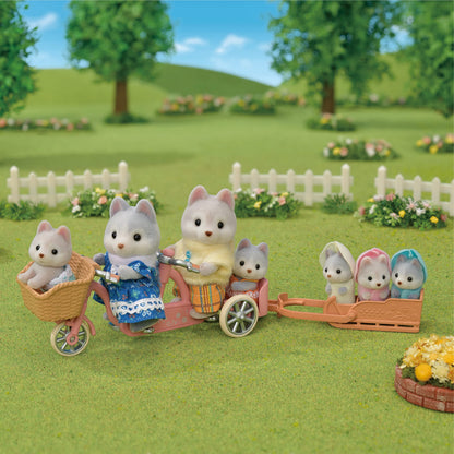 Sylvanian Families Familia Catelusilor Husky, 3+ ani