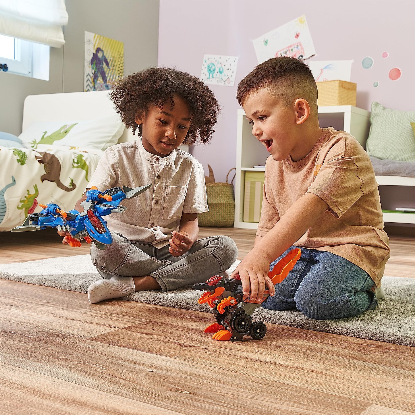 VTech Switch and Go Dinos Spinosaurus și Pterodactyl – Transformer Dino-Auto 2 în 1 cu sunete și efecte de lumină – Pentru copii de 3-8 ani