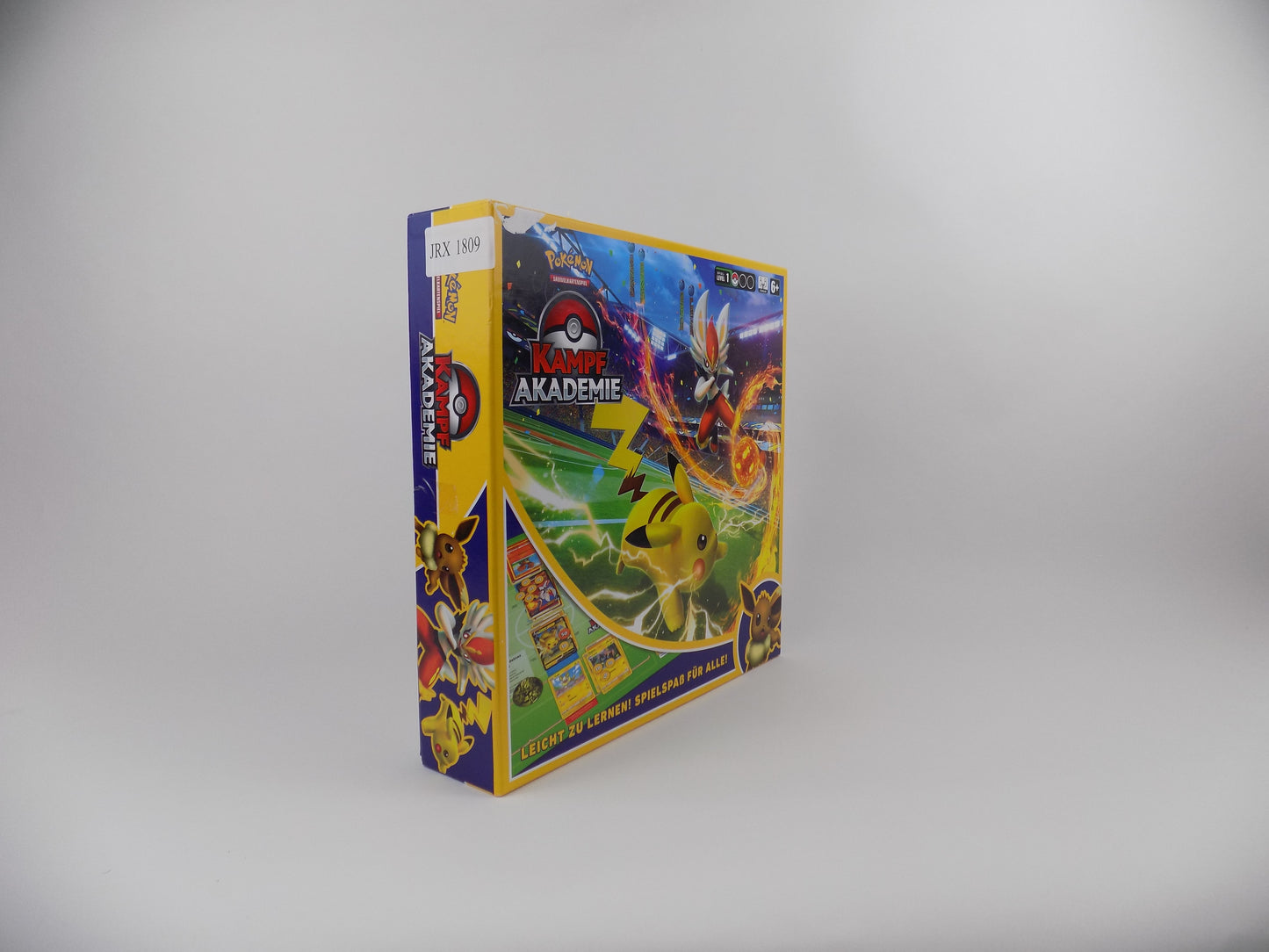 Joc de Societate Pokemon Trading Card Game Battle Academy 2022 - Limba germana
